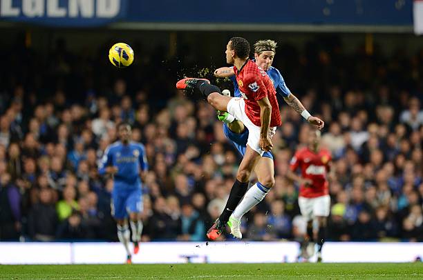 通过刻苦的 通过刻苦的