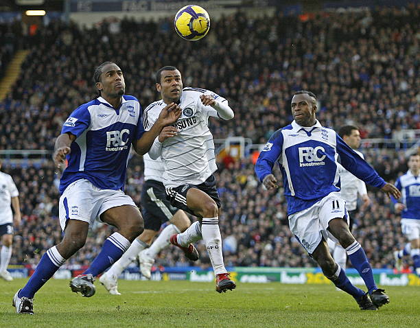 两端的表现 两端的表现