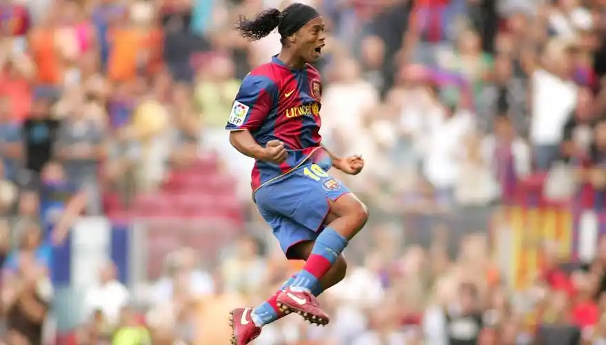 短道速滑、速度滑冰有何不同？人民日报.