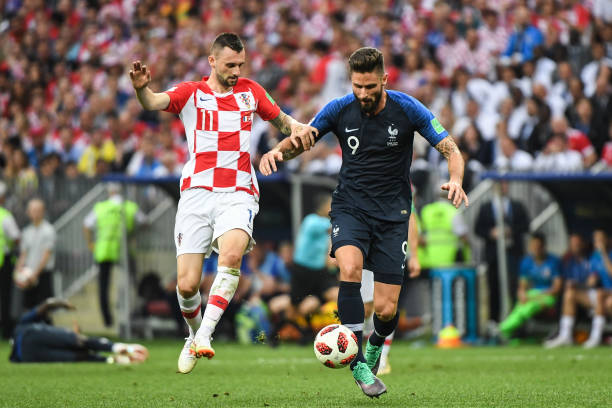 在被对手压 在被对手压